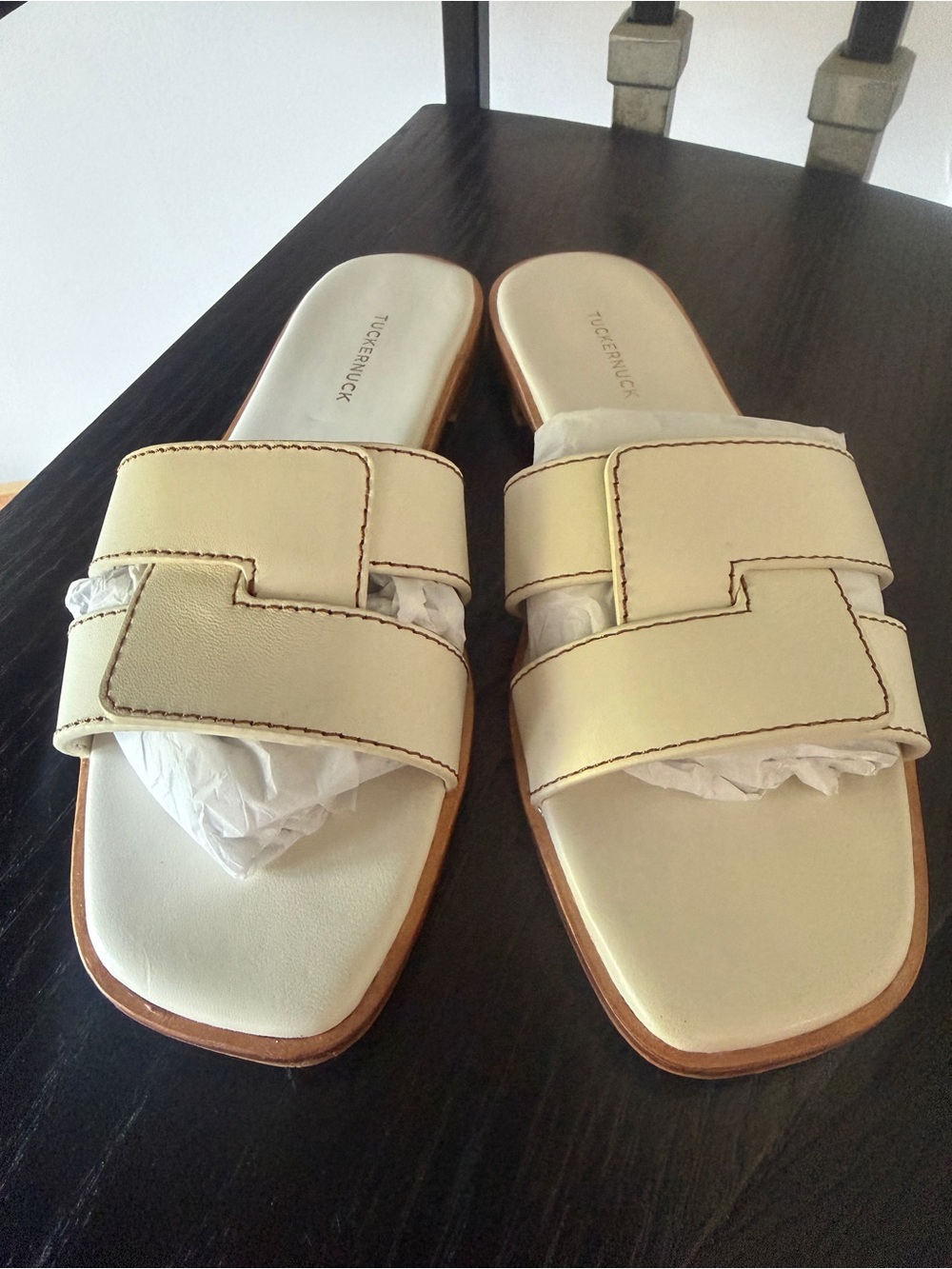 Tuckernuck White Leather Slide Sandals with Tan Sole Edge - Picture 4 of 7
